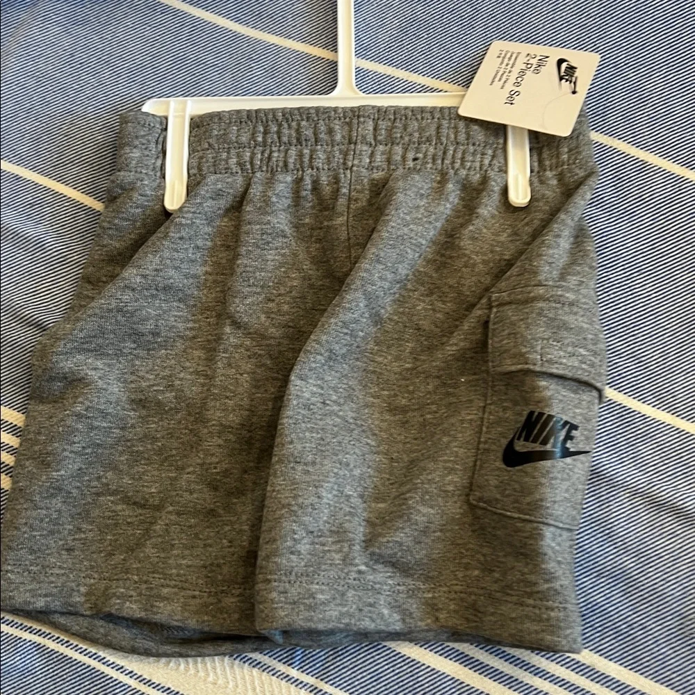 Nike White and Gray Kids Set - Picture 3 of 3